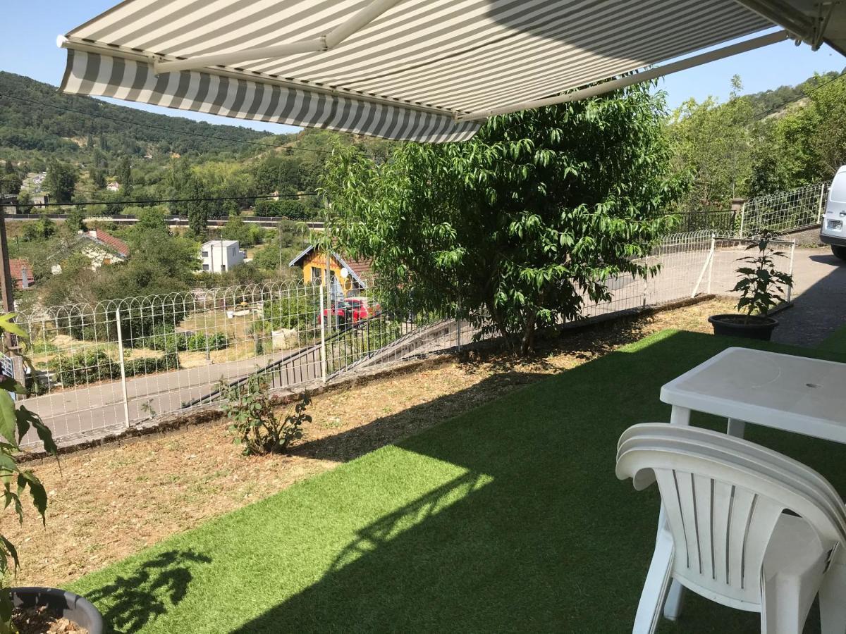 Chez Doukine Apartment Beure Bagian luar foto
