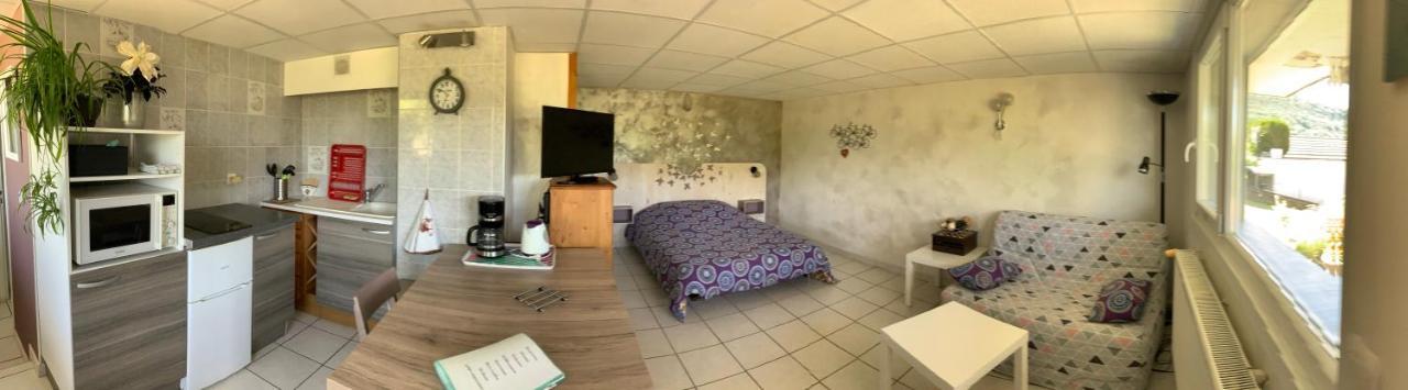 Chez Doukine Apartment Beure Bagian luar foto